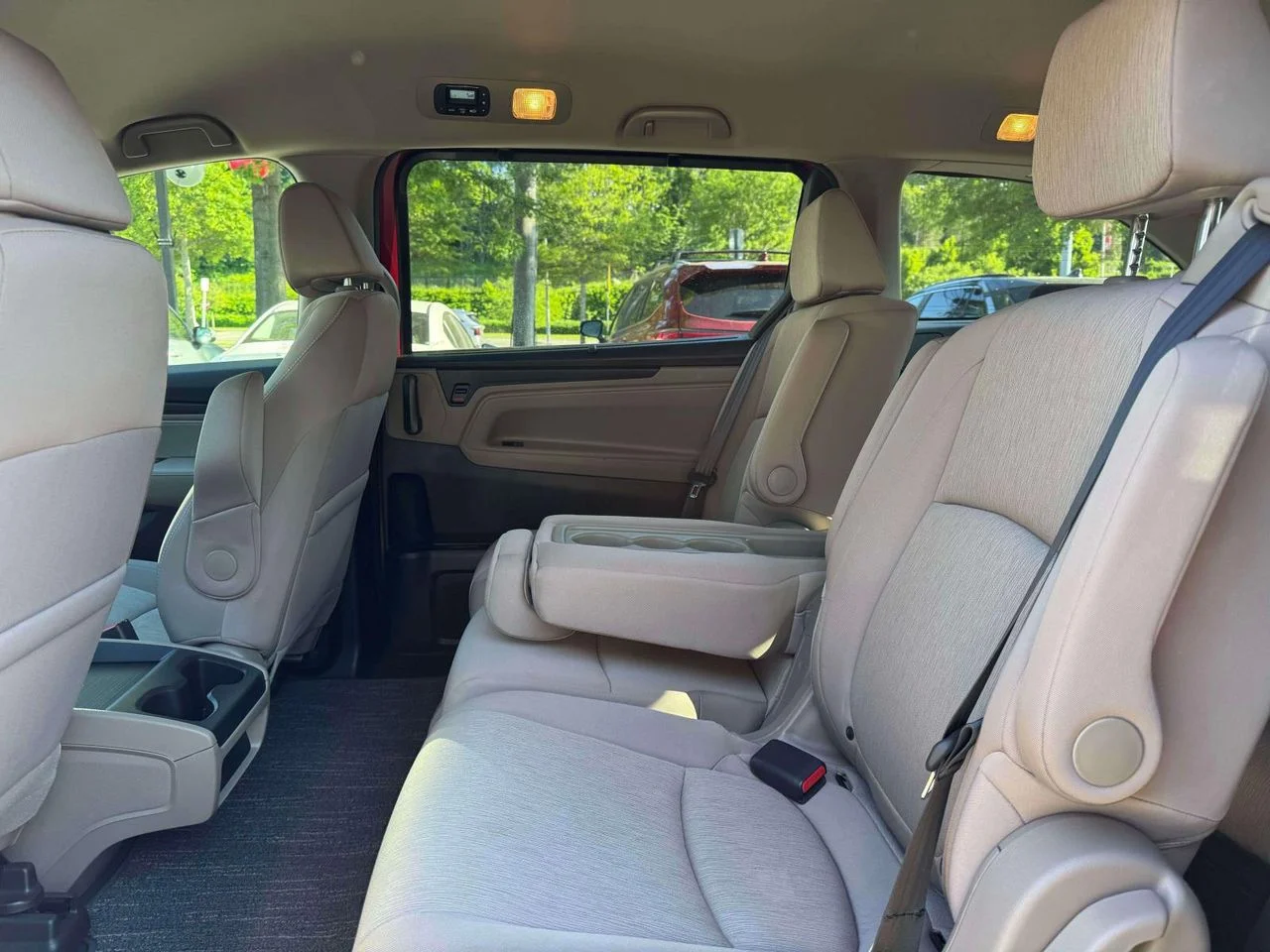 2021 Honda Odyssey EX - Photo 17