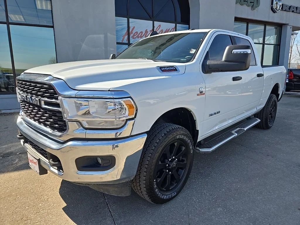 Used 2024 RAM Ram 2500 Pickup Big Horn with VIN 3C6UR5DL9RG320670 for sale in Kansas City