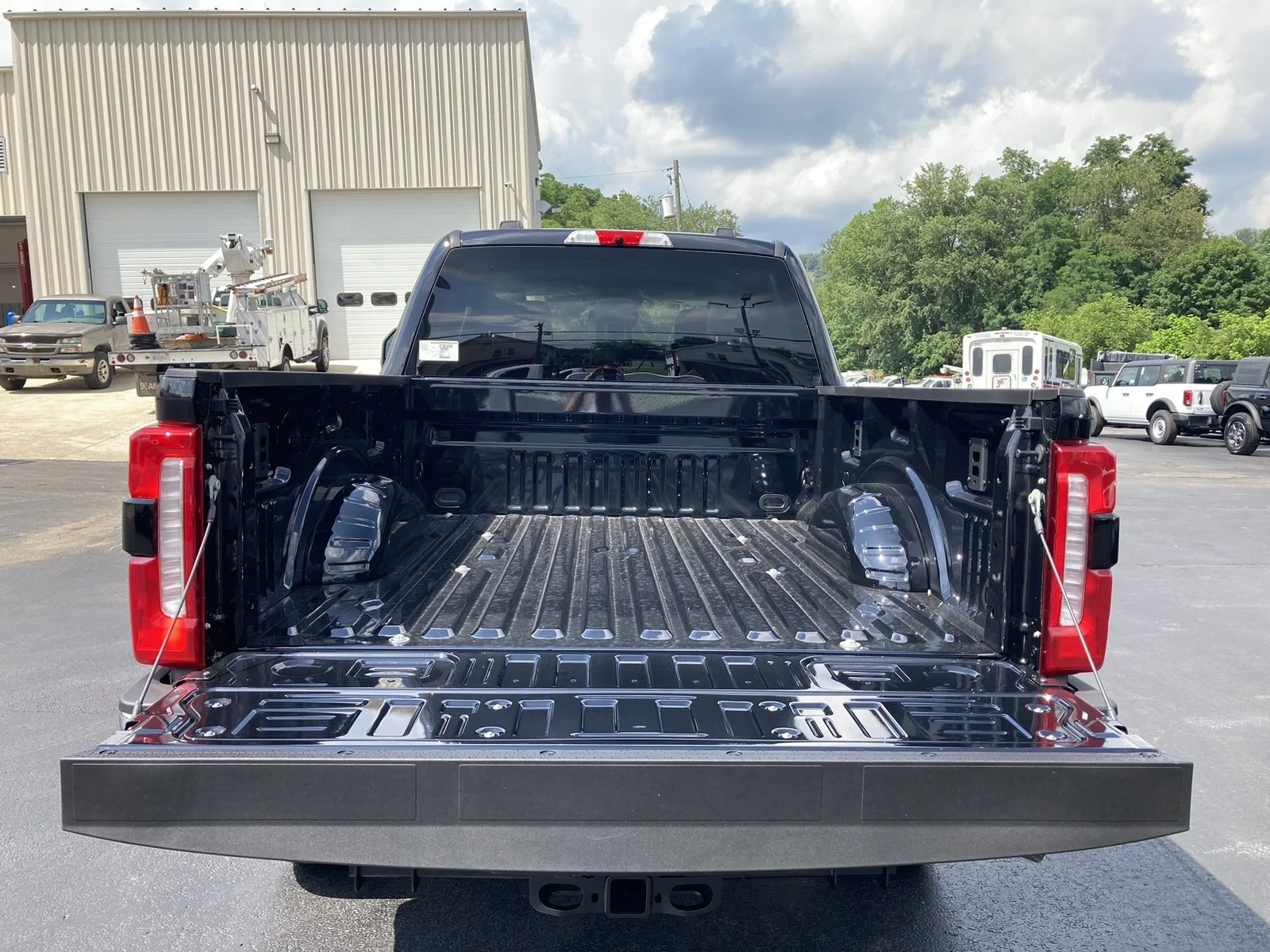 New 2026 Agate Black Metallic Ford F-250® XLT image 8