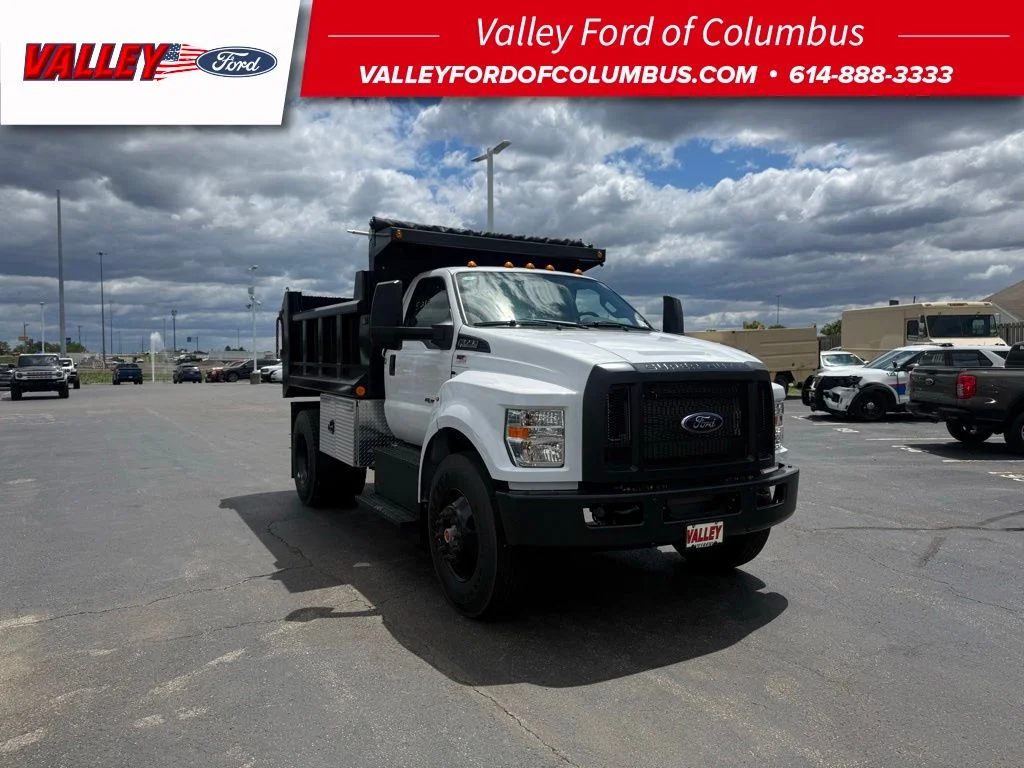 2025 Ford F-750's photo