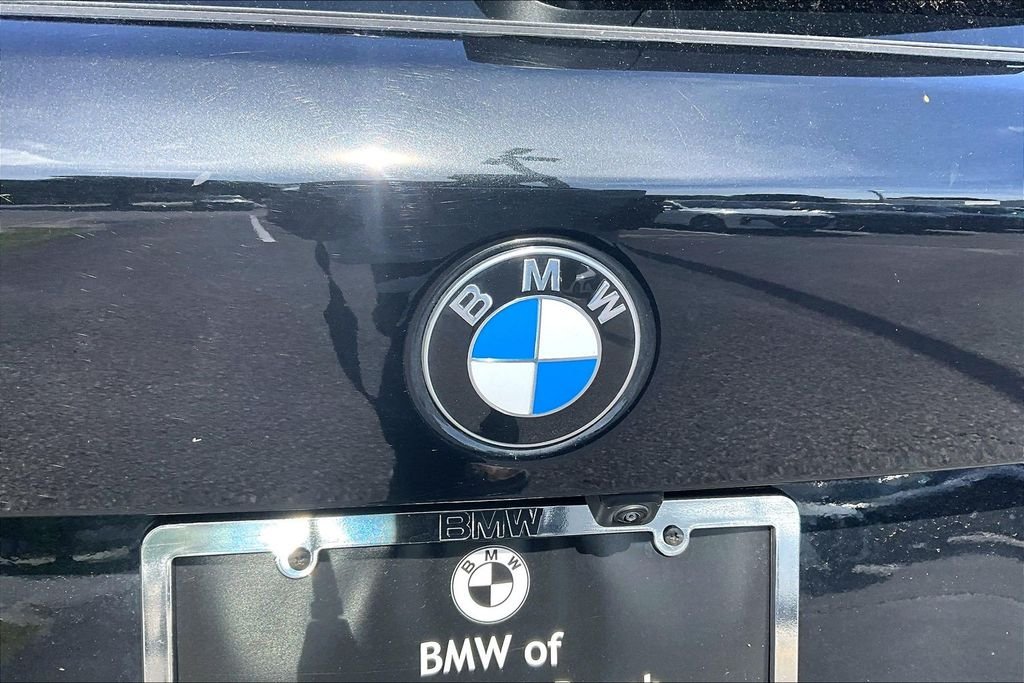 Used 2025 Black BMW xDrive40i image 20