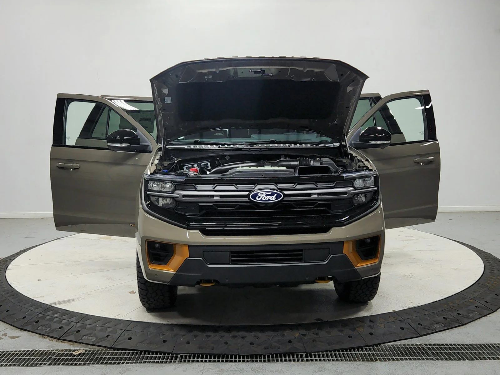New 2027 Gray Ford Tremor image 11