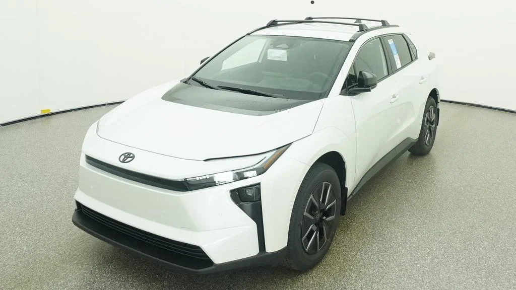New 2026 Wind Chill Pearl Toyota XLE image 52