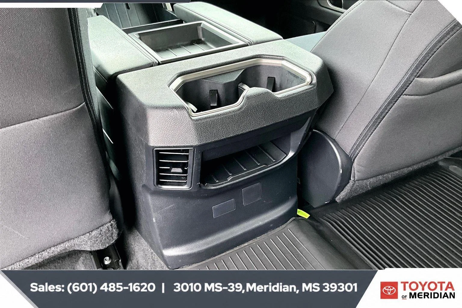 Used 2023 Ice Cap Toyota SR5 image 24