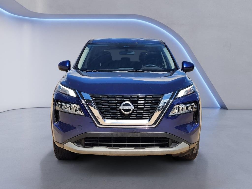 Used 2023 Caspian Blue Metallic Nissan SV image 2