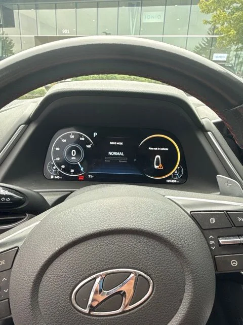 Used 2021 Gray Hyundai SEL Plus image 2