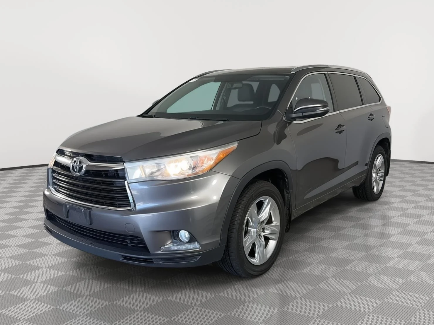 Used 2014 Predawn Gray Mica Toyota Limited image 3