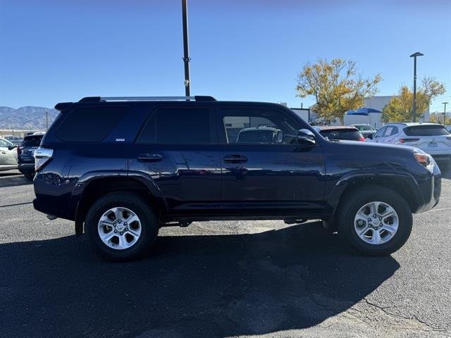 2023 Toyota 4Runner SR5 Premium photo 4