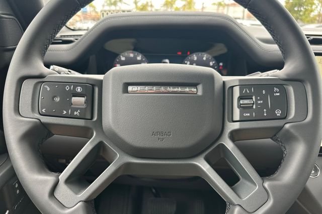 New 2026 Santorini Black Land Rover S image 22