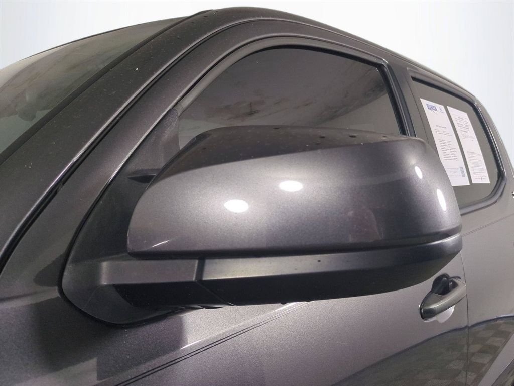 Used 2018 Gray Toyota SR5 image 12