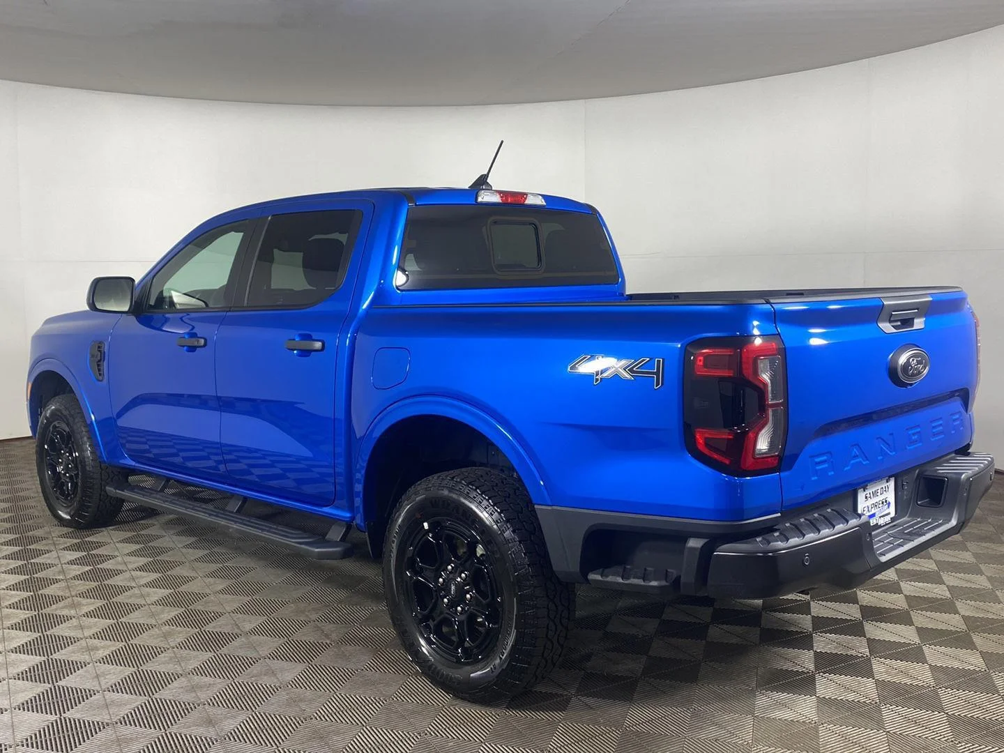 New 2026 Velocity Blue Ford XLT image 34