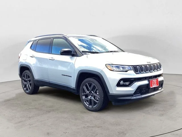 New 2026 Silver Jeep LIMITED ALTITUDE 4X4 image 8