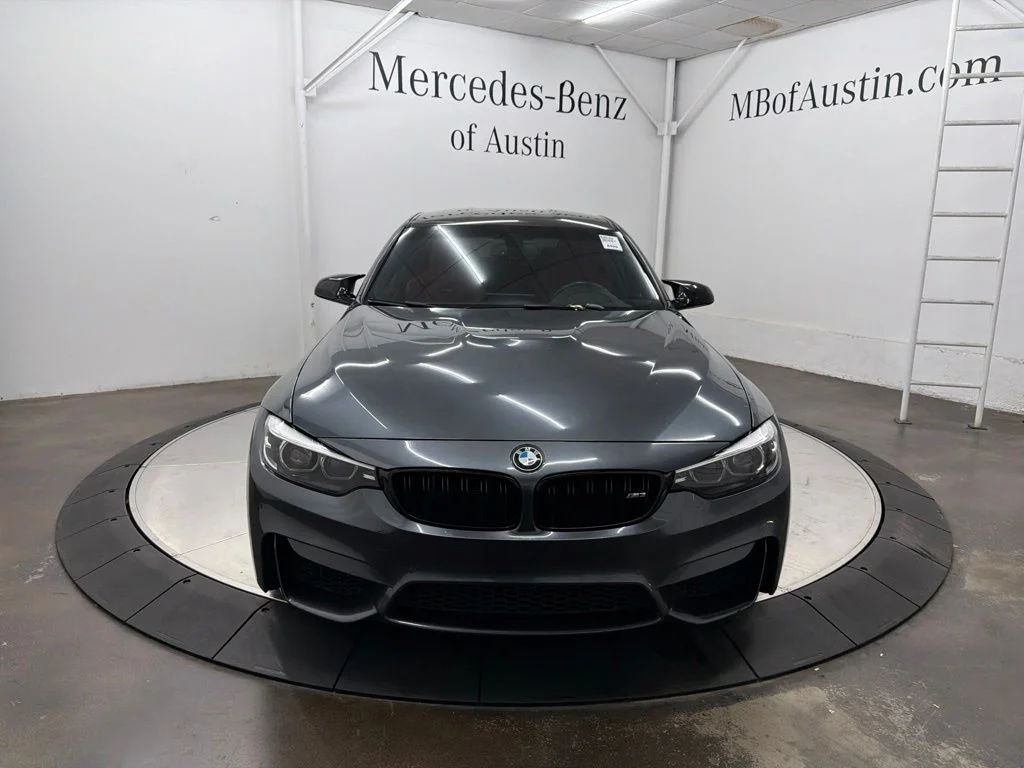 Used 2018 Gray BMW Base image 2