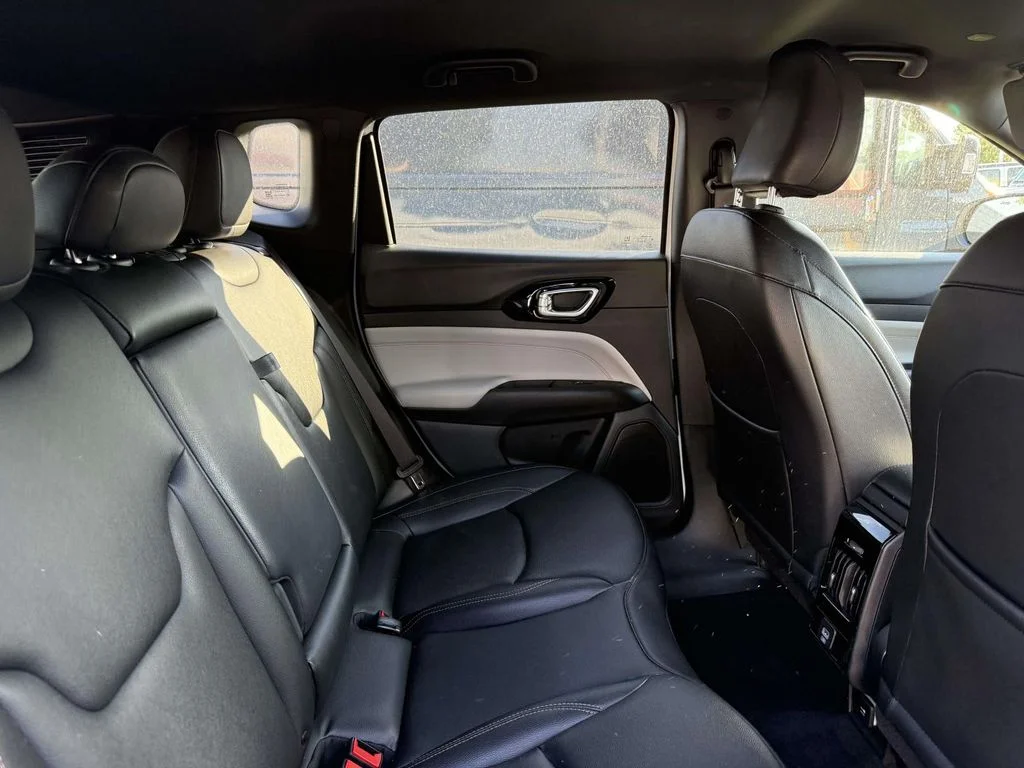 Used 2024 White Jeep Limited image 14