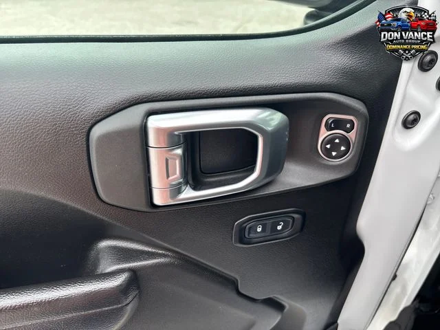 Used 2024 White Jeep Rubicon image 12