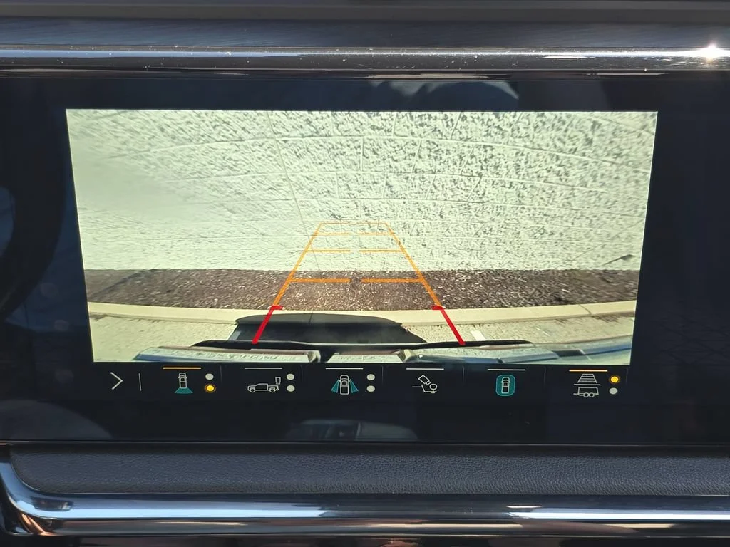 Used 2023 Summit White GMC AT4 image 15