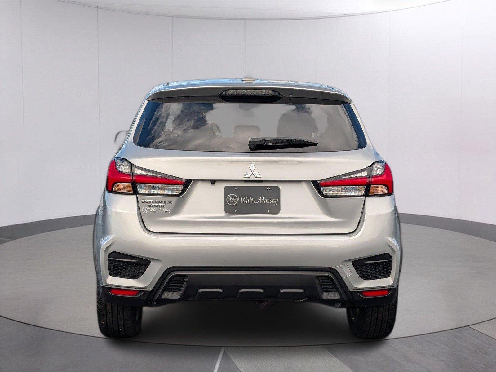 Used 2025 Alloy Silver Metallic Mitsubishi ES image 4