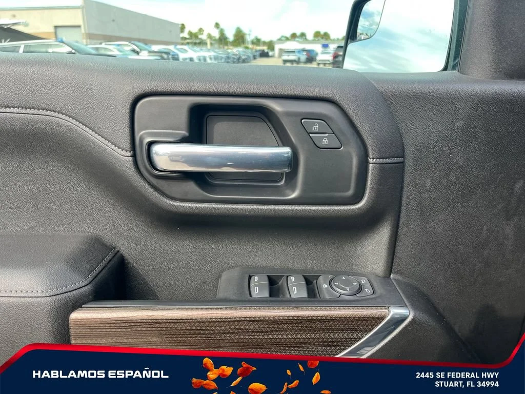 Used 2021 BLACK Chevrolet LT image 22