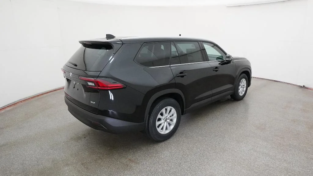 New 2026 Midnight Black Metallic Toyota XLE image 11
