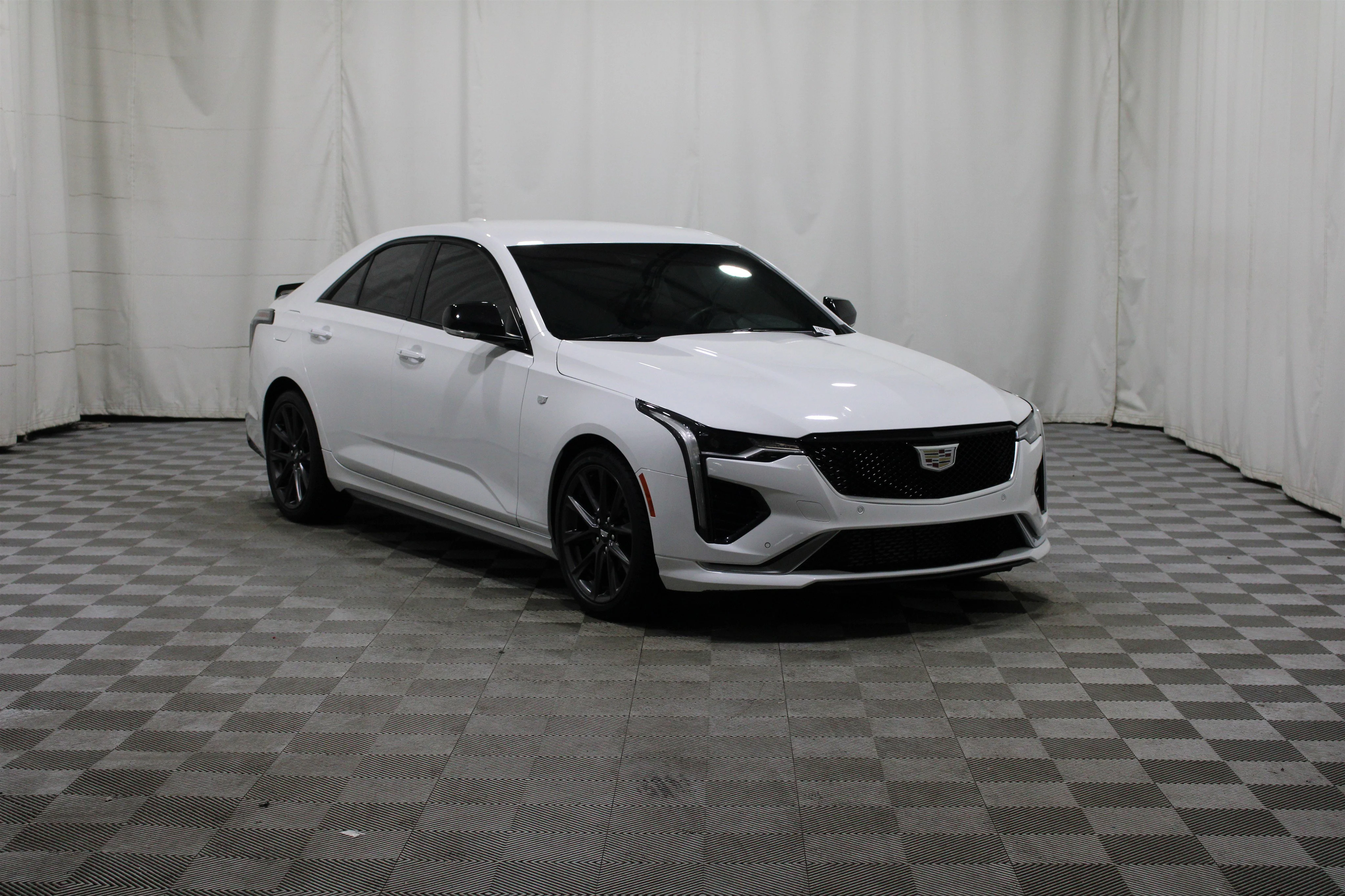 2024 Cadillac CT4