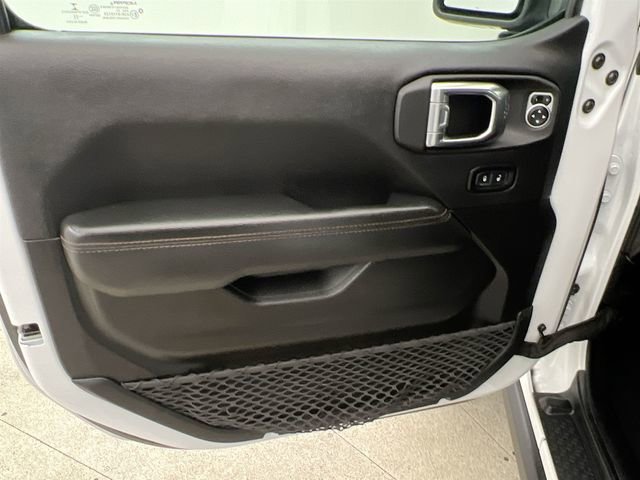 Used 2022 White Jeep Rubicon 392 4x4 image 21