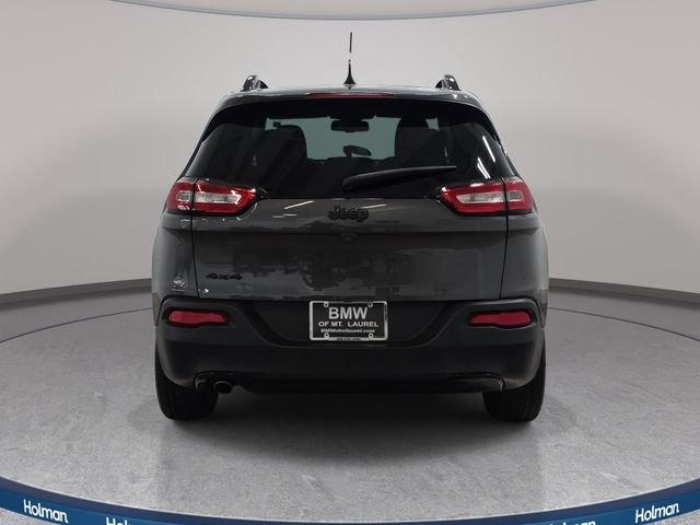 Used 2016 Granite Crystal Metallic Clearcoat Jeep Limited image 7