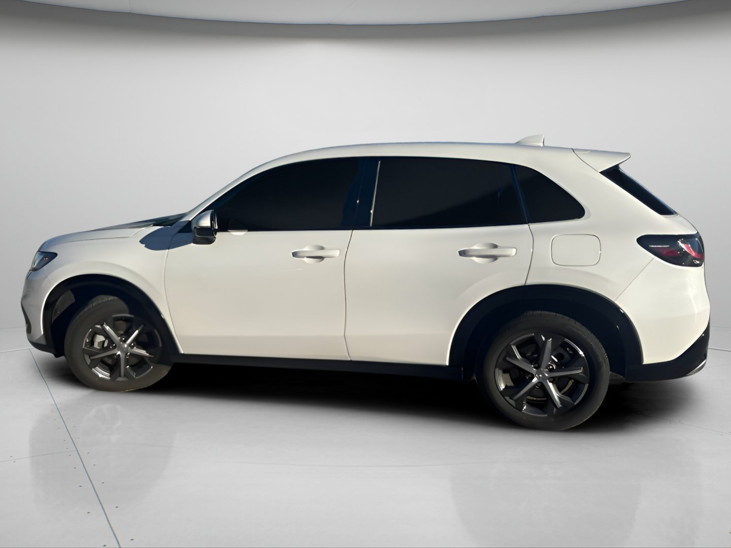Used 2024 Platinum White Pearl Honda EX-L image 10