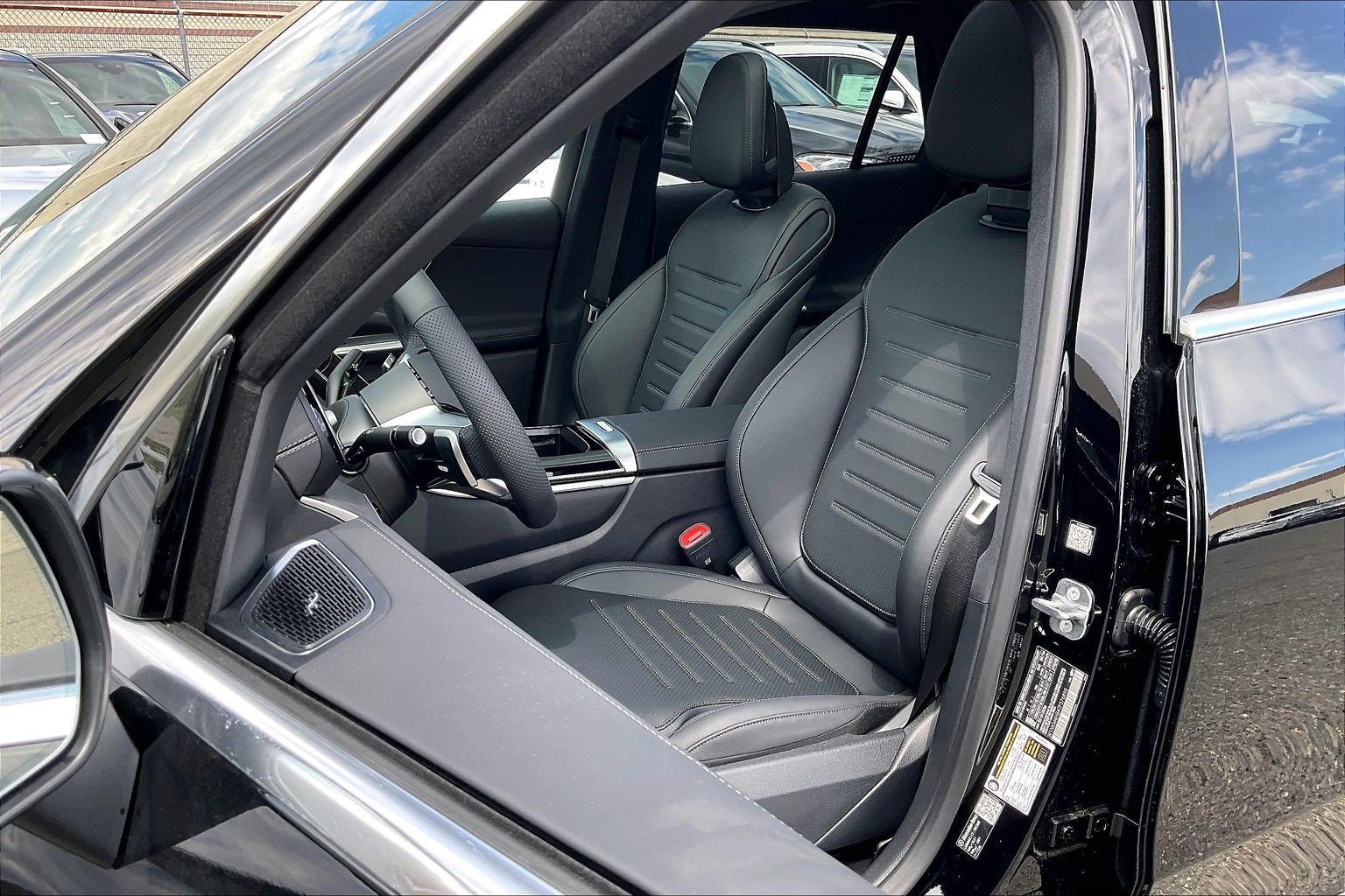 New 2026 Black Mercedes-Benz GLC 300 image 22