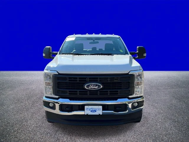 Used 2026 Oxford White Ford XL image 8