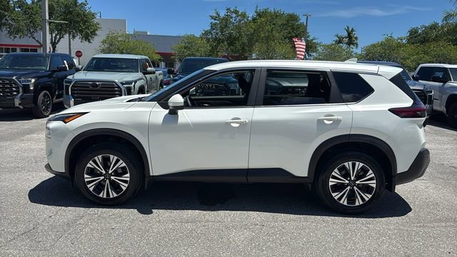 Used 2023 Pearl White Tricoat Nissan SV image 4