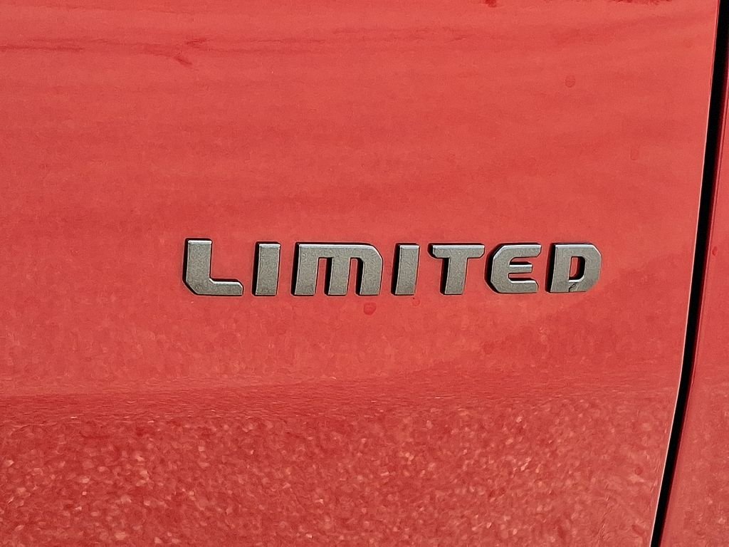 New 2026 Red Hot Pearlcoat Jeep Limited image 20