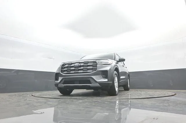 New 2026 Carbonized Gray Metallic Ford Active image 30