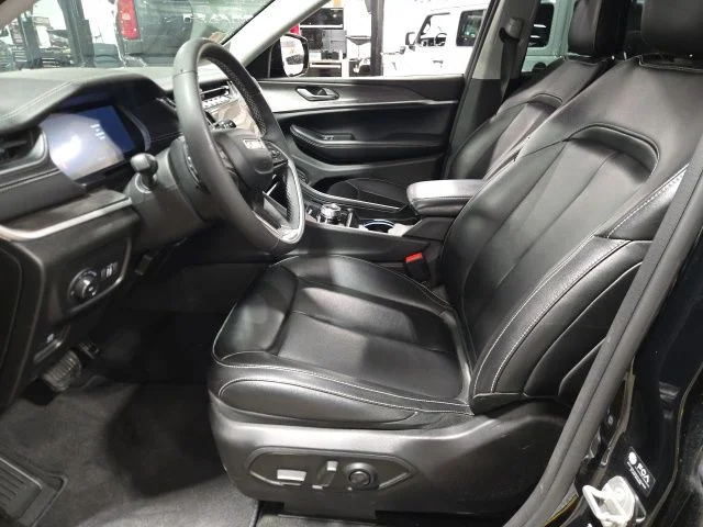 Used 2024 Black Jeep Limited image 14