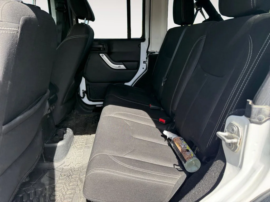 Used 2018 White Jeep Unlimited Rubicon image 9