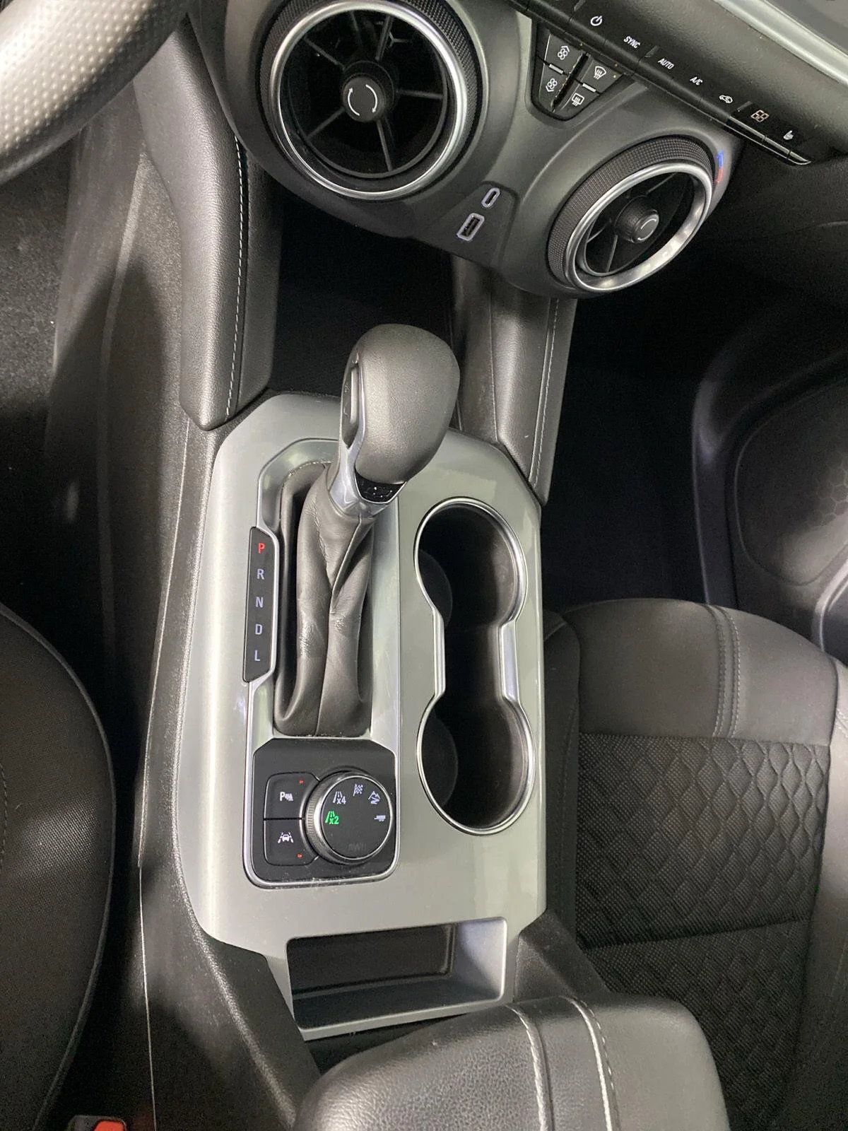 Used 2021 IRON GRAY METALLIC Chevrolet LT image 22