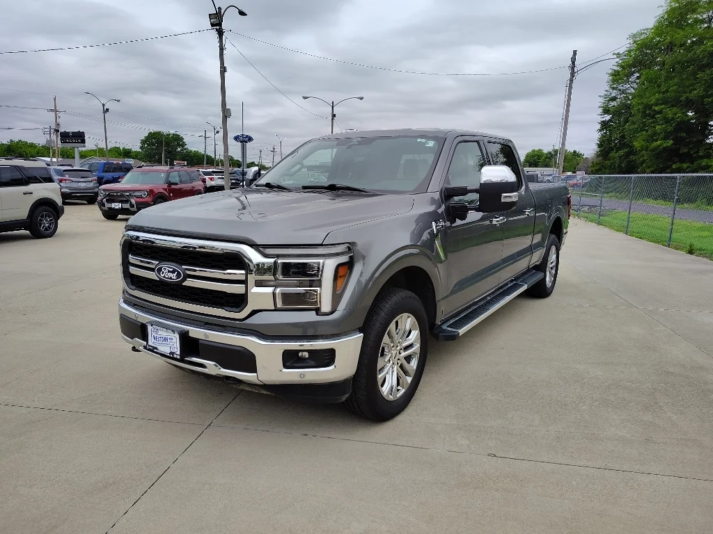 Used 2025 Carbonized Gray Metallic Ford LARIAT image 6
