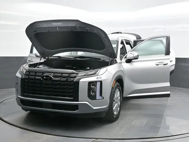 Used 2024 Silver Hyundai SEL image 30