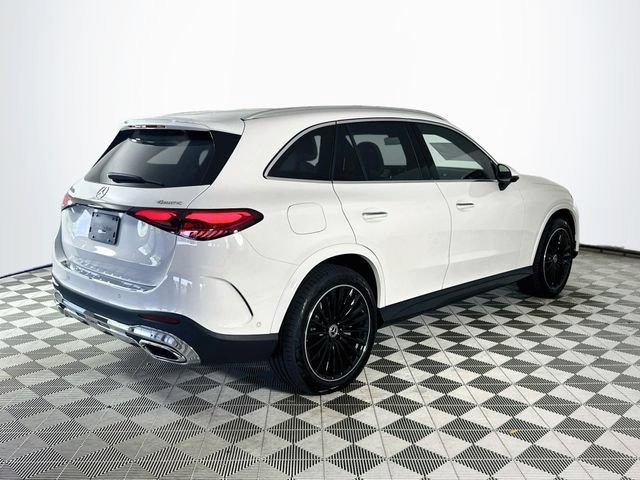 New 2027 Polar White Mercedes-Benz GLC 350e image 38