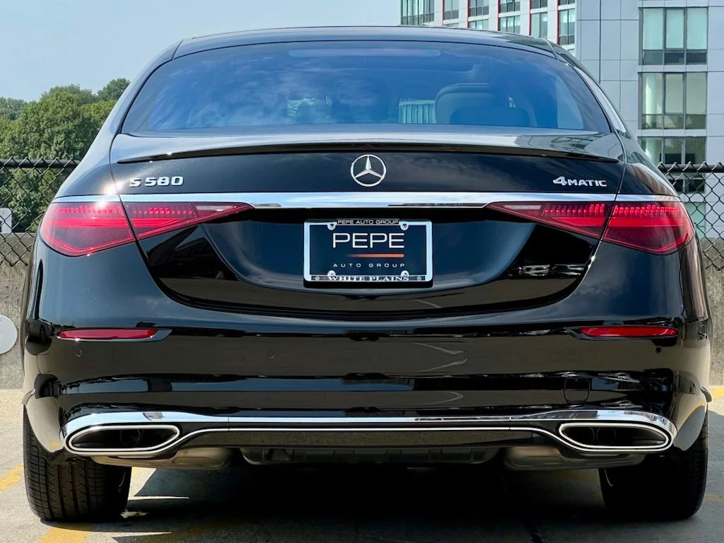 Certified Used 2024 Black Mercedes-Benz S 580e image 6