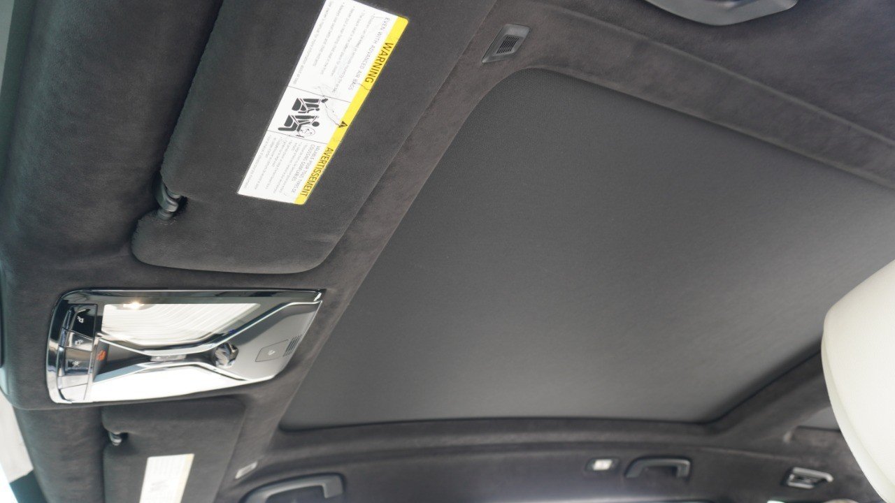 Used 2021 Blue BMW xDrive40i image 27