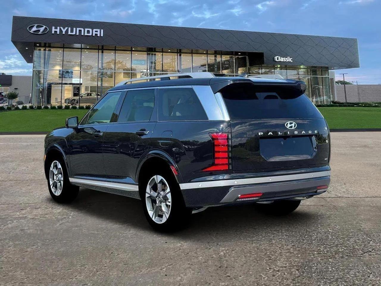 New 2026 Abyss Black Pearl Hyundai Limited image 5