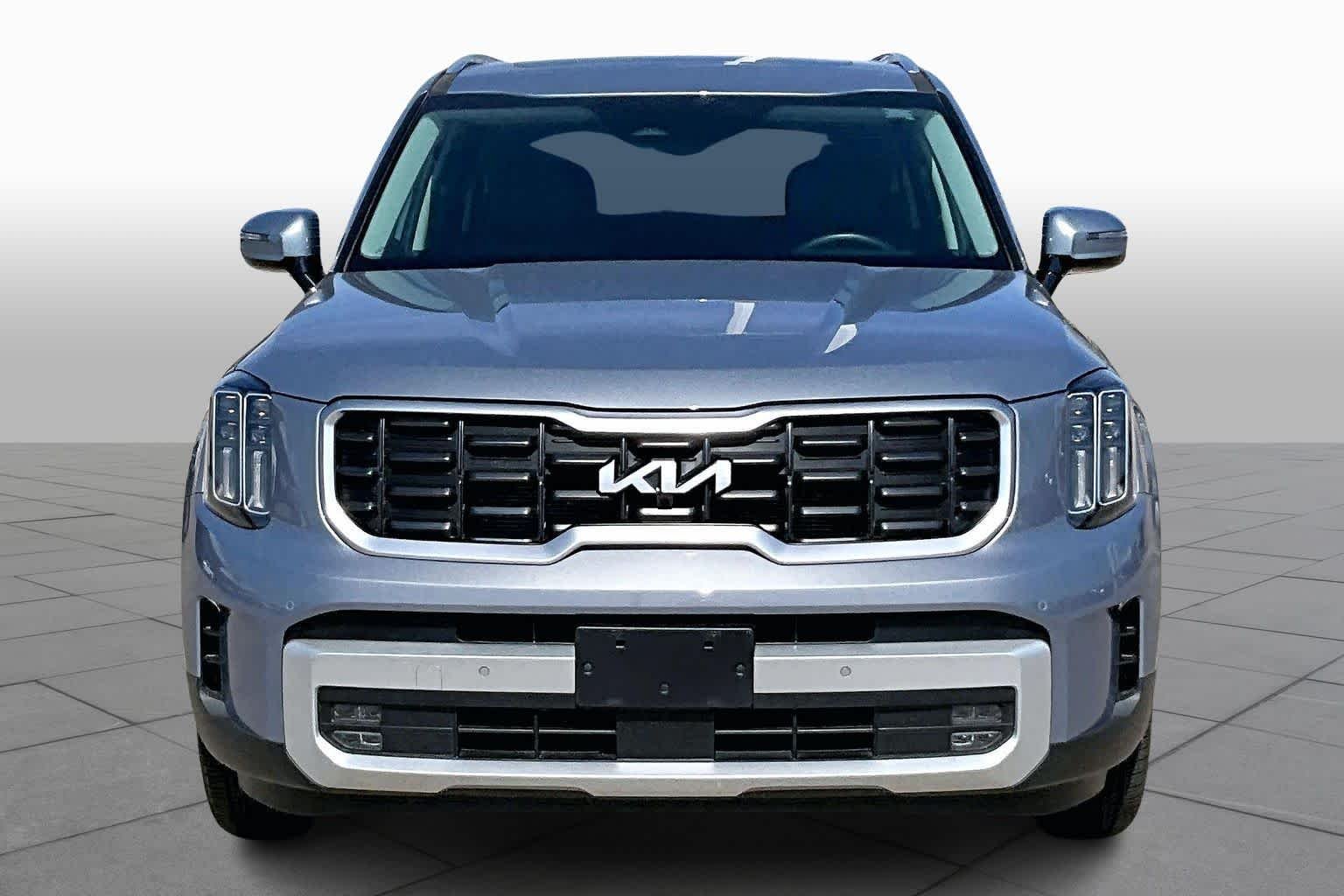 Used 2024 Everlasting Silver Kia SX image 7
