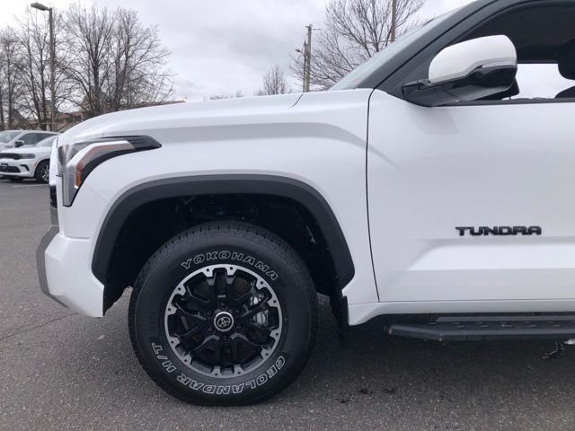 Used 2023 Ice Toyota SR5 image 35