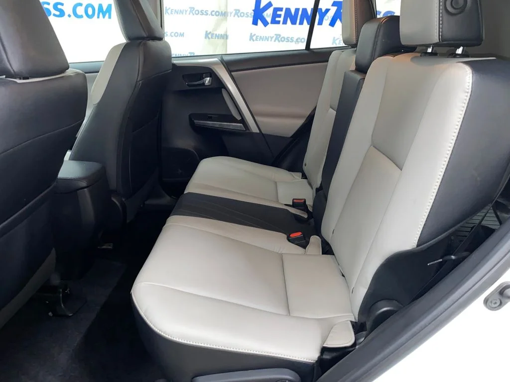 Used 2017 White Toyota Platinum image 11
