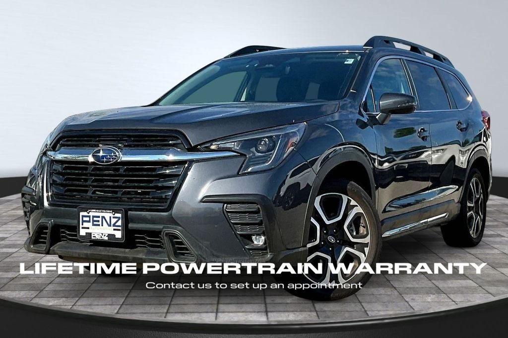 2023 Subaru Ascent Limited 7 Passenger's photo