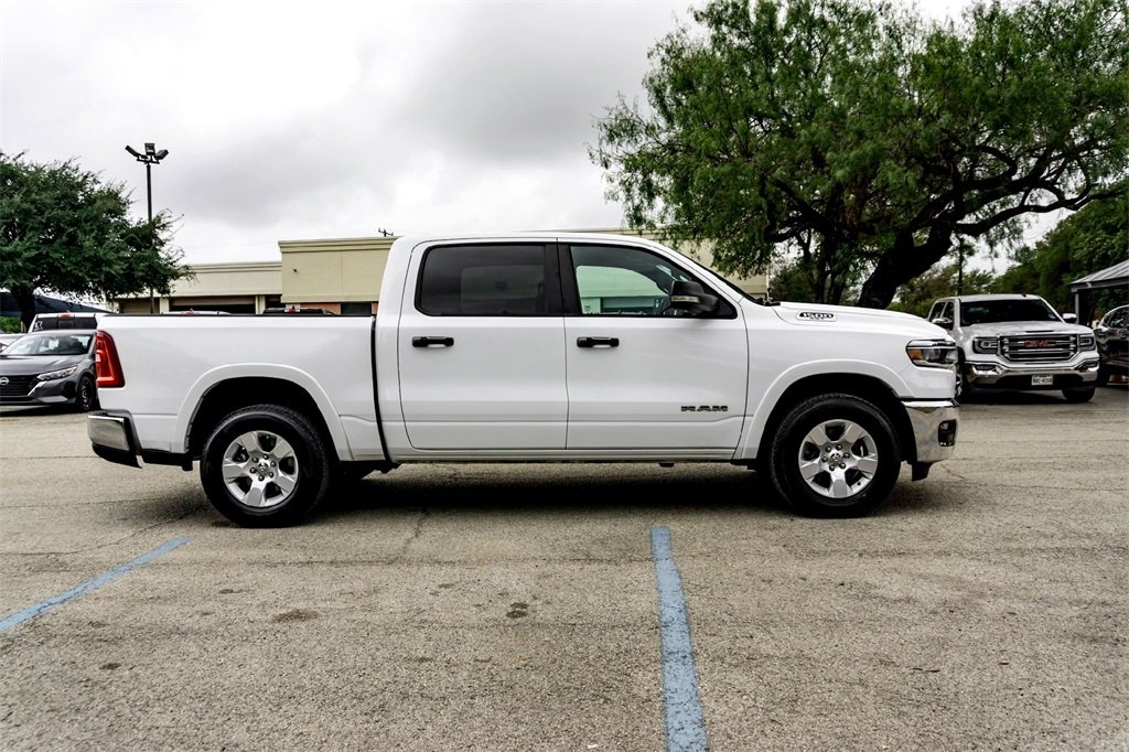2025 Ram 1500 Big Horn Lone Star photo 4