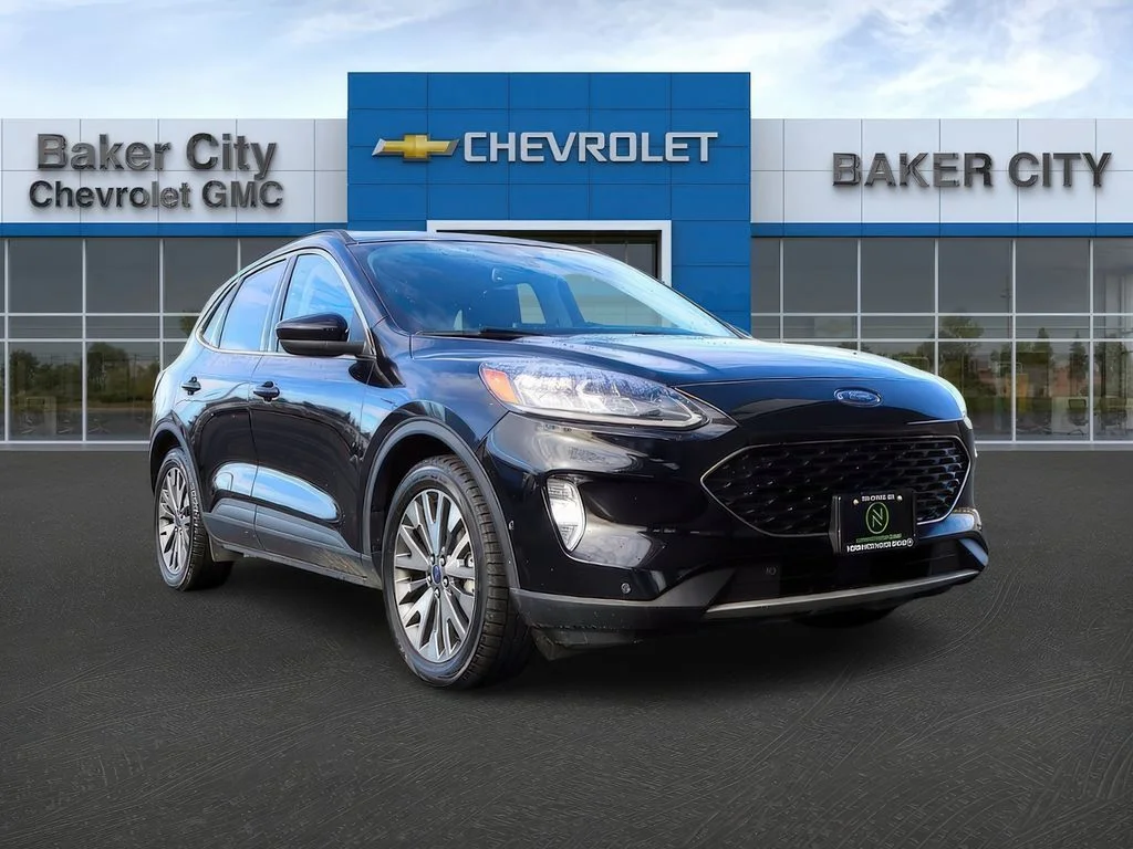2021 Ford Escape Titanium AWD Hybrid's photo