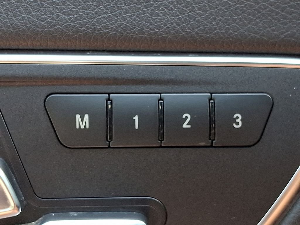 Used 2018 Night Black Mercedes-Benz CLA 250 image 27