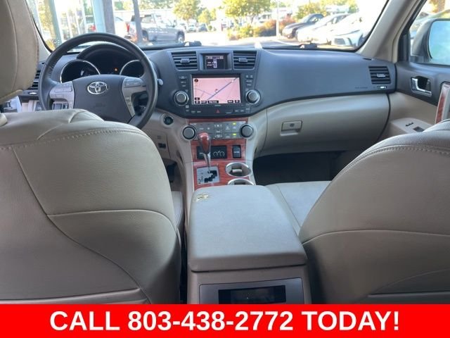 Used 2010 White Toyota Limited image 18