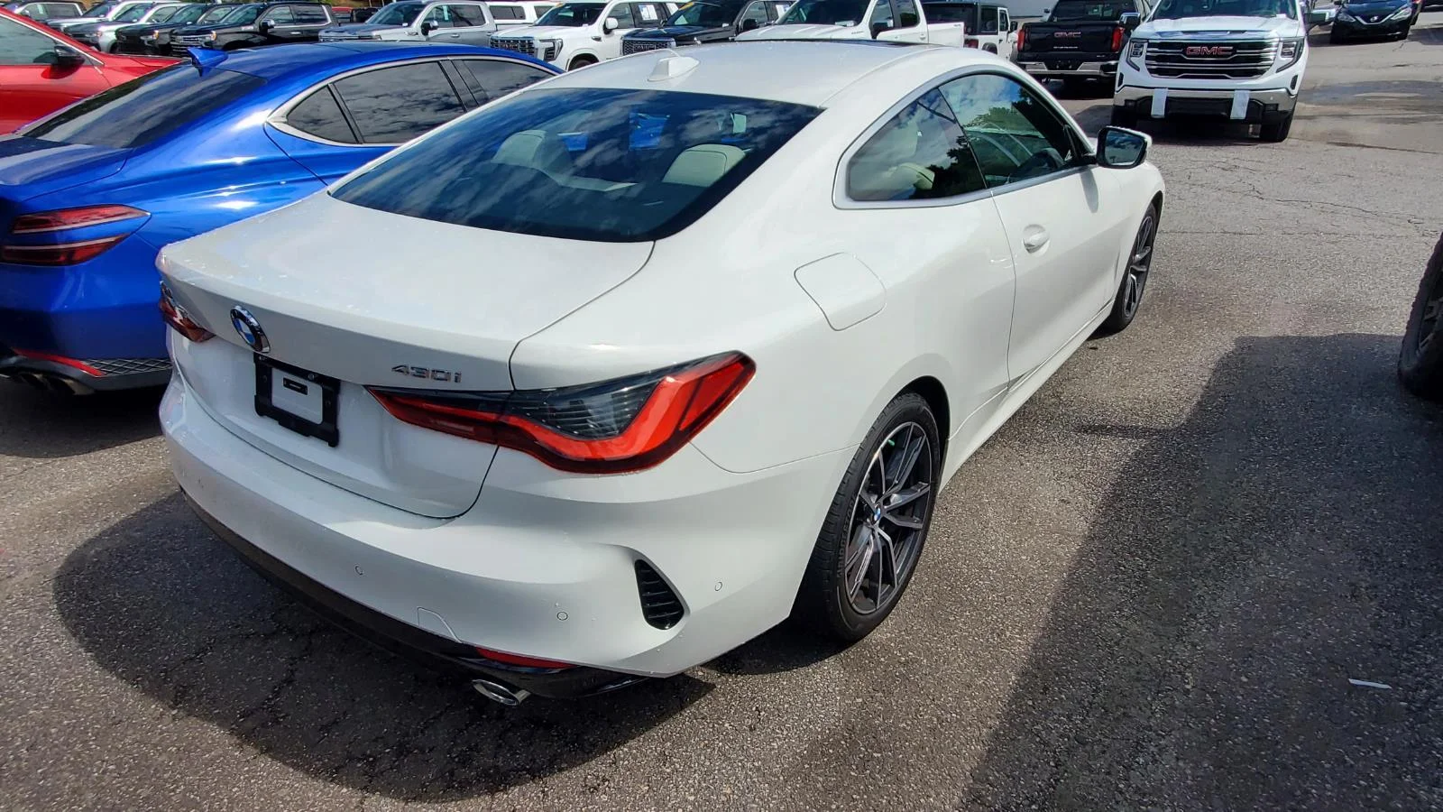 Used 2024 Alpine White BMW 430i xDrive image 9